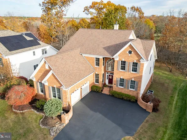 5923 Interlachen Ct, Haymarket, VA 20169