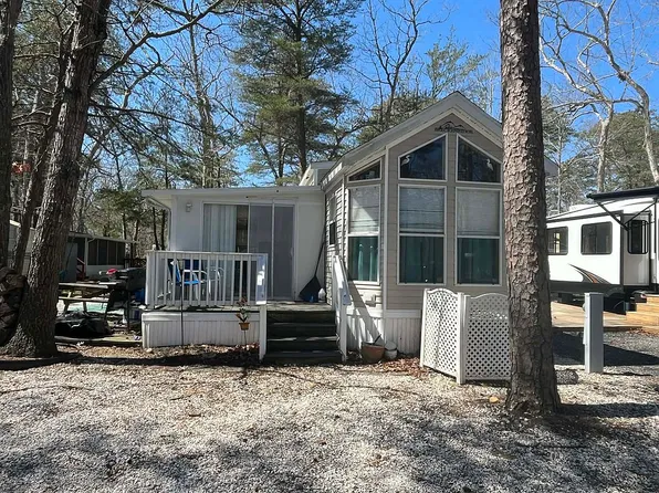 810 S Shore Rd #133, Marmora, NJ 08223