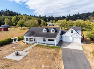 5085 Bakerview Rd, Oak Harbor, WA 98277