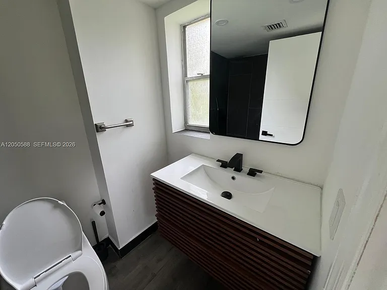 4111 Stirling Rd #209 — Photo 14