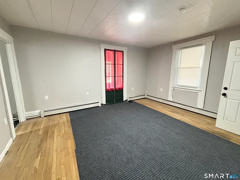 12 Mountain Ave #2F — Photo 2