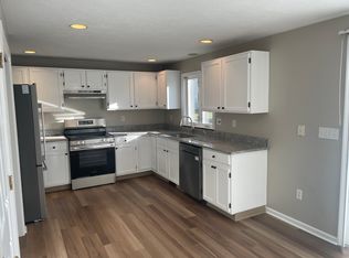 23-25 Fuller Ave, Attleboro, MA 02703