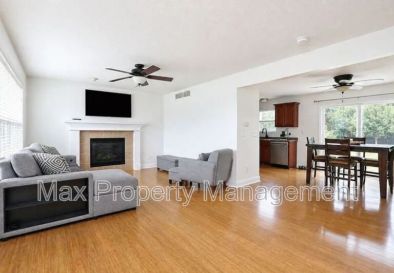 10419 Stonecrest Dr — Photo 9