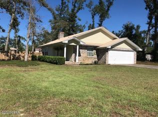 2776 Seminole Dr, Marianna, FL 32446