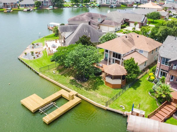 309 Harbor Cir, Montgomery, TX 77356