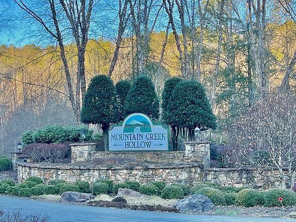 2nd image of 53 Mountain Creek Hollow Dr