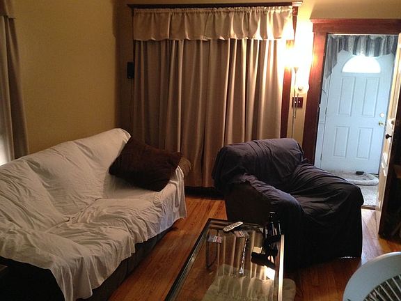 1st floor living room