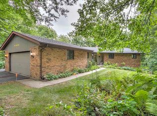 6466 Thorncrest Dr, Rockford, IL 61109