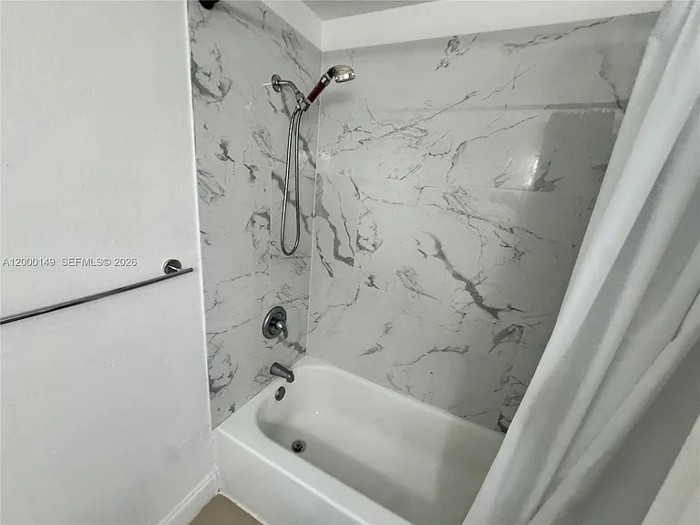 8415 Harding Ave #9 — Photo 9