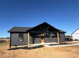 1161 Erwin Rd, Scottsville, KY 42164