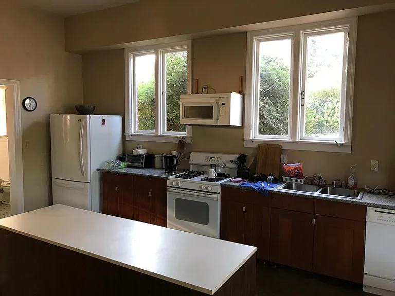 704 N Stockton St — Photo 8