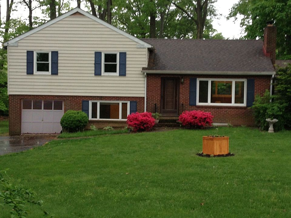 1st image of 2304 Forestwood Dr