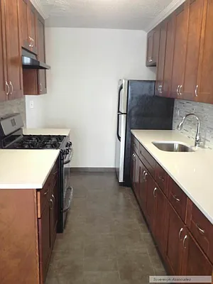 Rented by Sovereign Associates | media 7