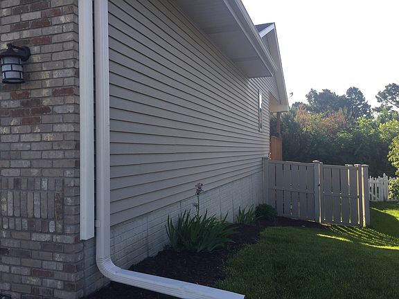 4th image of 730 Sunflower Dr