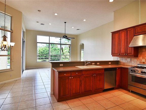 5th image of 9798 SE Osprey Pointe Dr