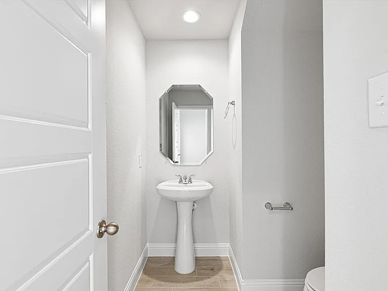 6116 Bursey Rd — Photo 18