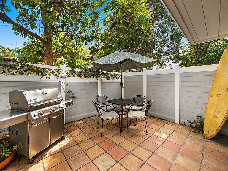 4527 Carpinteria Ave — Photo 10