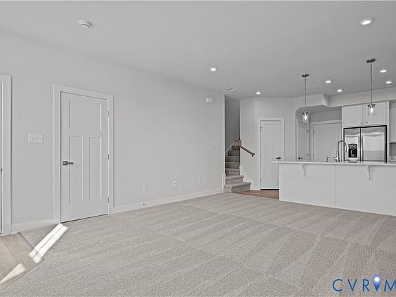 5th image of 1 Calgary Ln