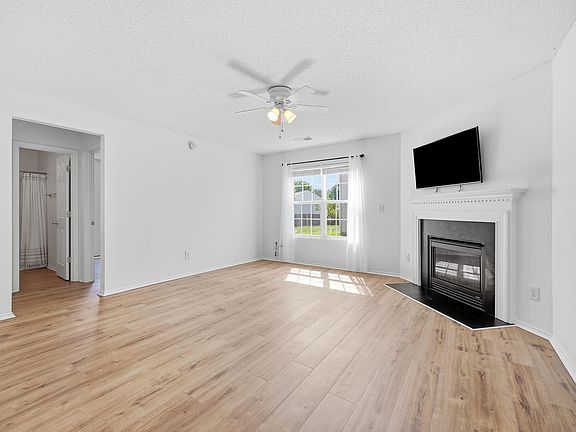 3rd image of 4706 Rockport Dr