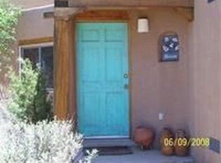 7 Demora Rd, Santa Fe, NM 87508