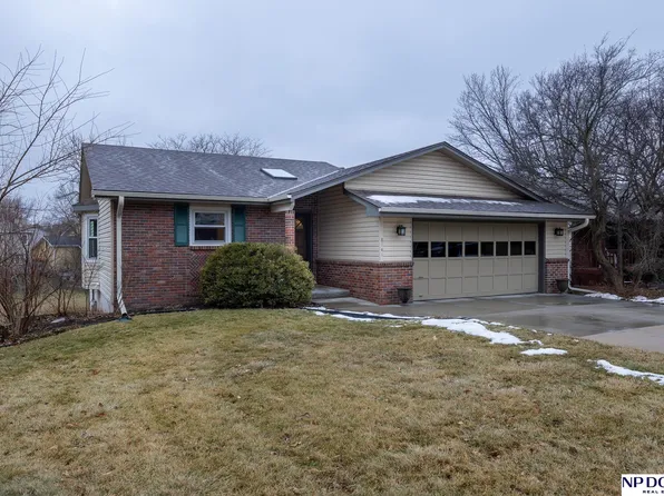 8141 Bancroft Ave, Lincoln, NE 68506