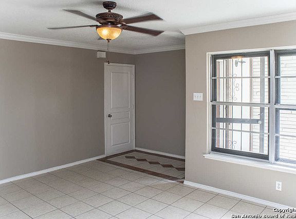 2nd image of 7911 WINDLAKE DR