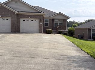 6051 Lauren Ln, Richmond, KY 40475
