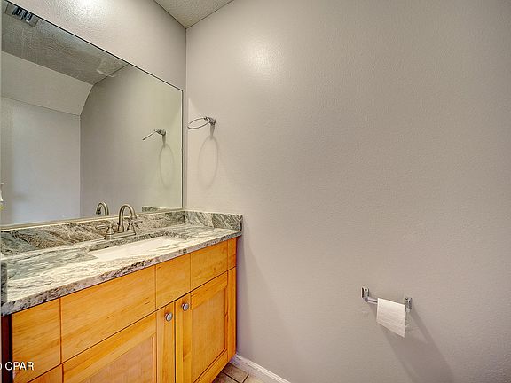 3rd image of 5113 E 11th St