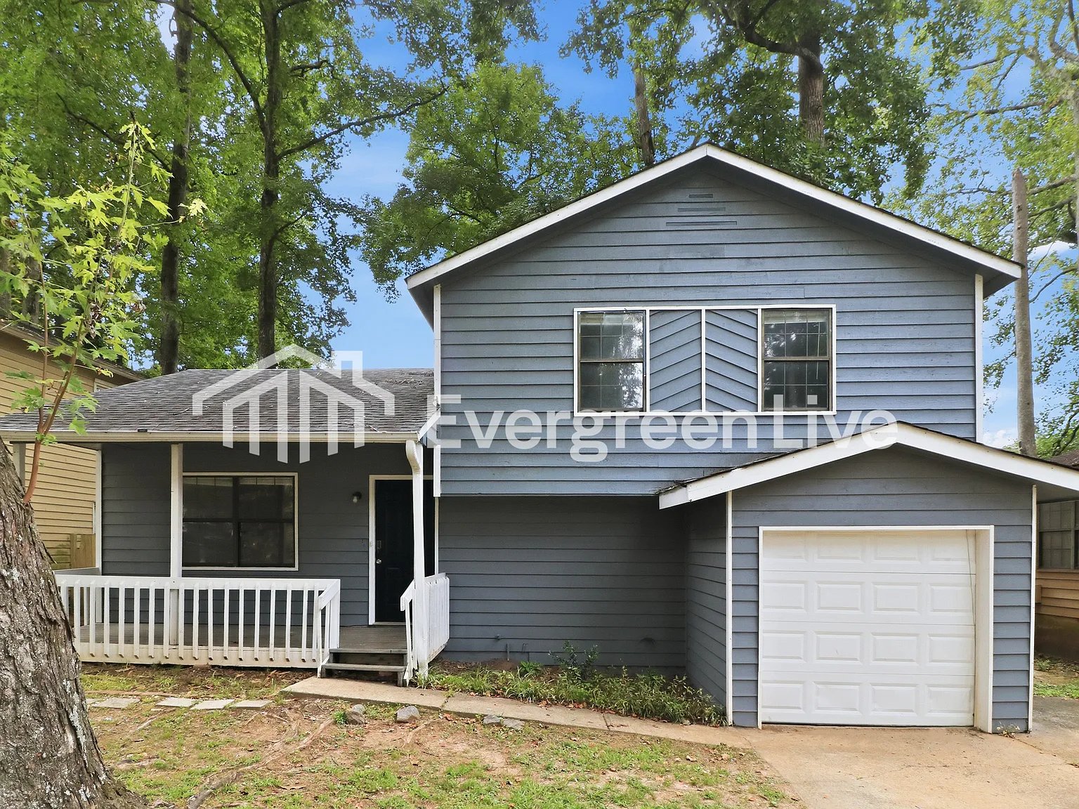 3 bed, 2.5 bath, 1400 sqft, $2,095 — Photo 1