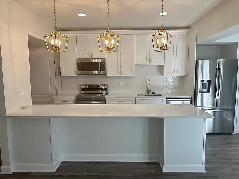 1710 Great Falls St — Photo 7