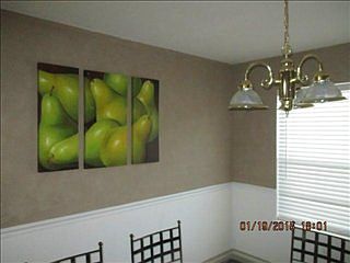 5th image of 413 Oakhurst Ln