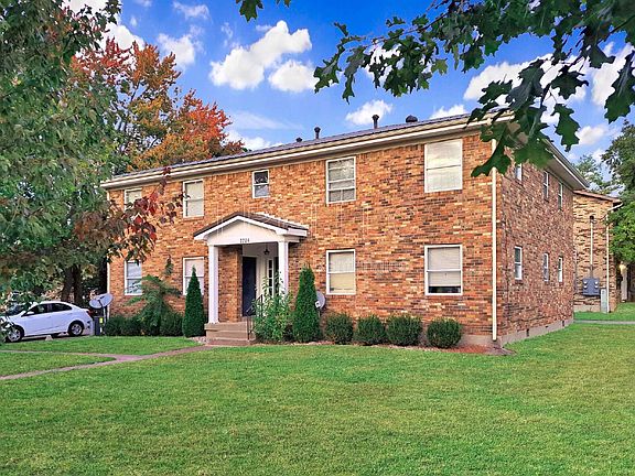 3rd image of 3204 Orchard Manor Cir APT 3