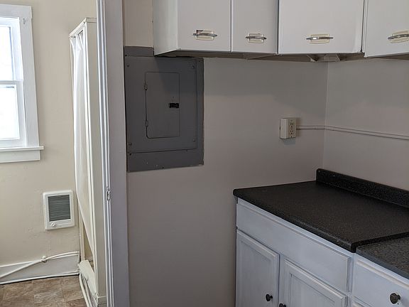 5th image of 112.5 Library Ave #1