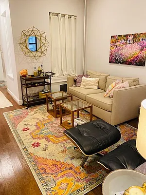 Rented by Bank Neary | media 77