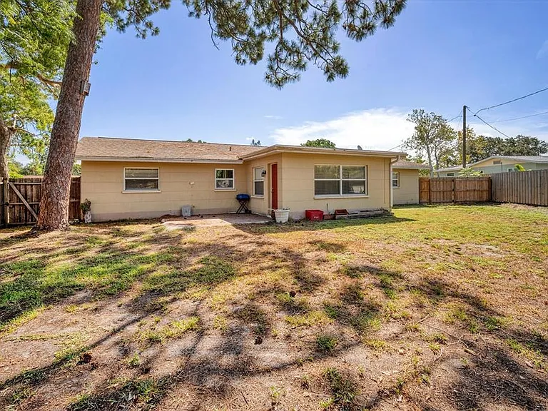 5738 Antilles Dr — Photo 24