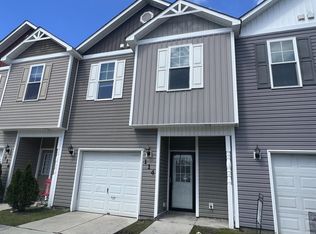 114 Waterstone Ln #1, Jacksonville, NC 28546