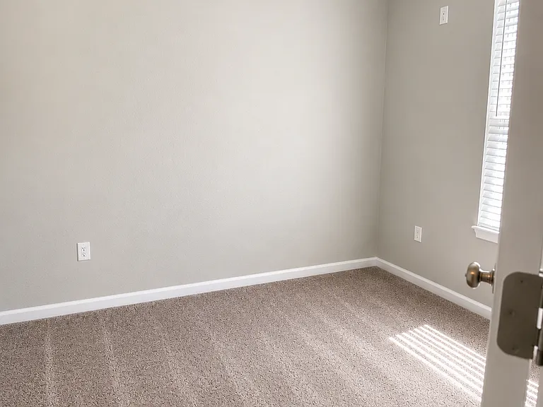 511 Waterside Dr #115 — Photo 19
