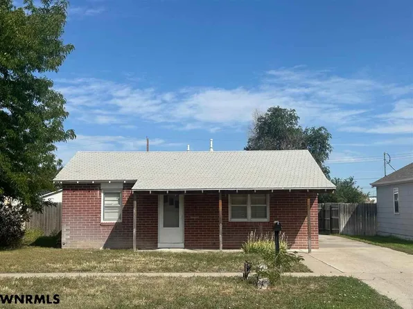 1121 Avenue D, Scottsbluff, NE 69361