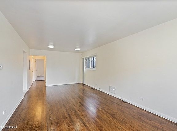 5th image of 7431 N Damen Ave #2