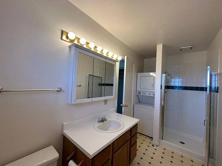 619 Military E — Photo 19