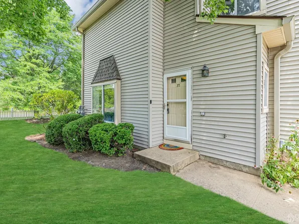 37 Teal Ct, East Windsor, NJ 08520