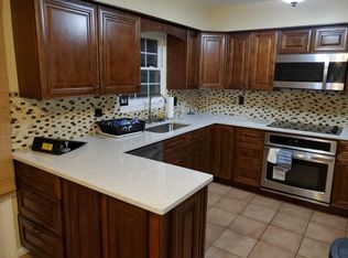 1734 Featherwood St, Silver Spring, MD 20904