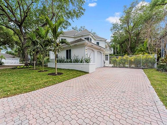 4th image of 7226 SW 146th Street Cir #0