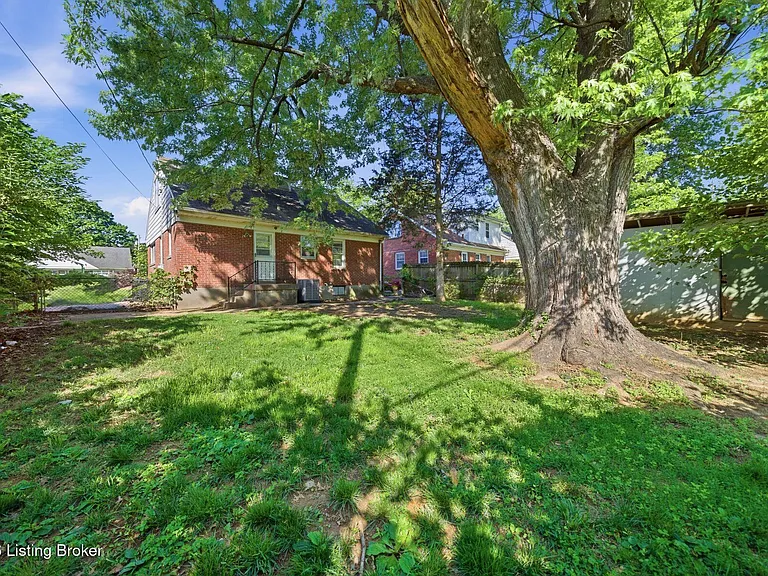 3021 Wedgewood Way — Photo 24