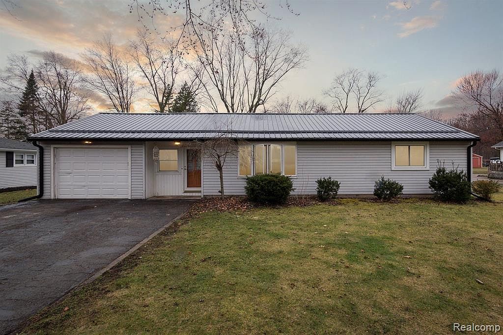 10669 Exeter Rd, Carleton, MI 48117 Zillow