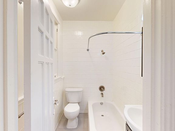 3rd image of 701 Taylor St APT 508