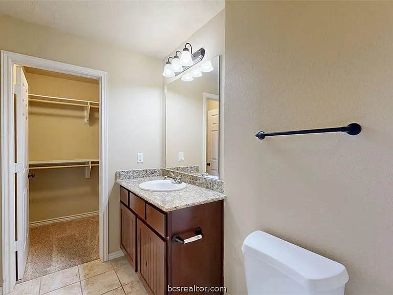 3406 Cullen Trl — Photo 29