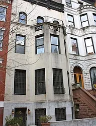 Rented by La Seven Inc.