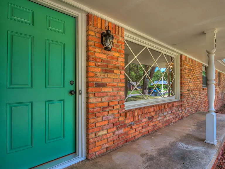 908 Birch Dr — Photo 5
