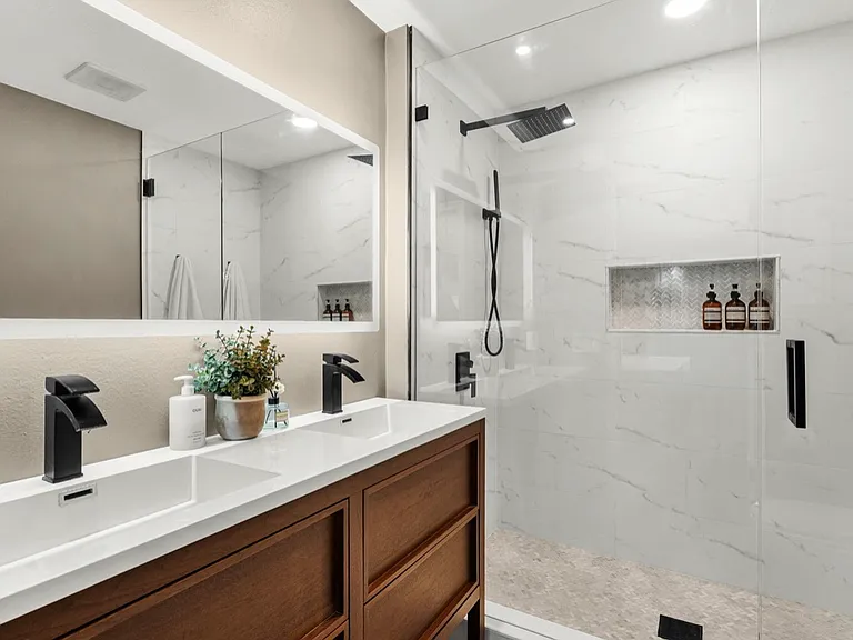 3203 W Horatio St #A — Photo 17
